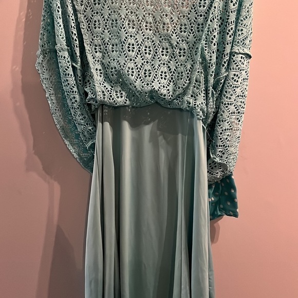 Design lab, Lord and Taylor Spaghetti strap lace dress​​​, size large - Picture 6 of 10